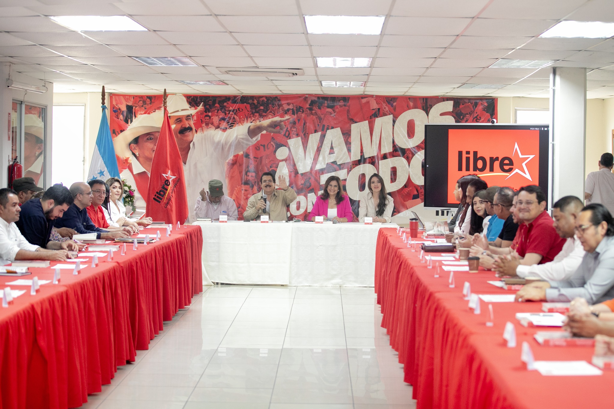 LIBRE pone en duda transparencia electoral en Honduras