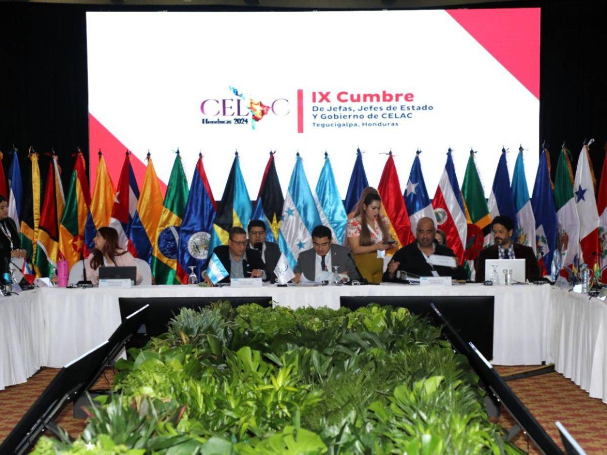 Cumbre de la CELAC: Gobierno de Honduras enfrenta críticas por gastos no revelados