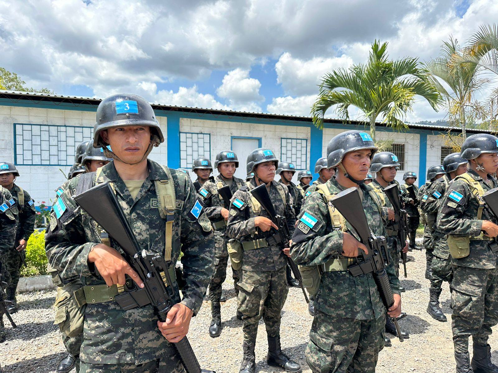 Fuerzas Armadas de Honduras se desvinculan de LIBRE y advierten presencia del narcotráfico