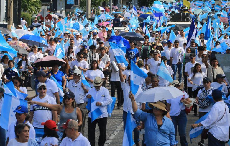 Iglesias y Gobierno en confrontación: el papel de la fe en el nuevo panorama político de Honduras