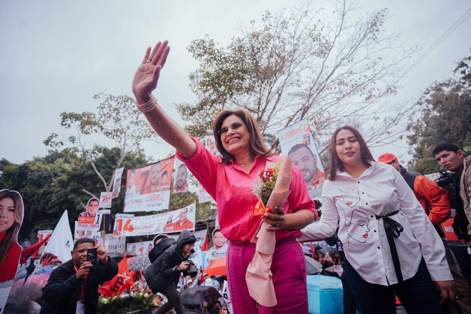 Los errores de Rixi Moncada que amenazan con debilitar su candidatura presidencial