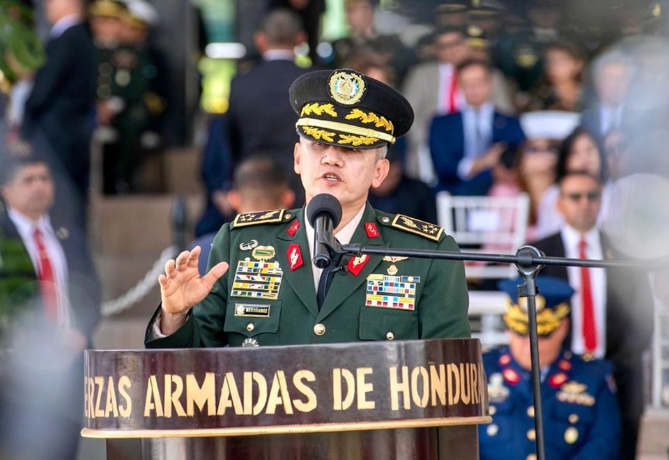 Jefe de FFAA: Sí al Plan Constituyente de LIBRE